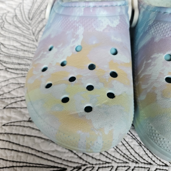 VGUC Crocs Pastel Cloud Clog Fleece Lined Girls 13 Multicolor - Picture 10 of 16